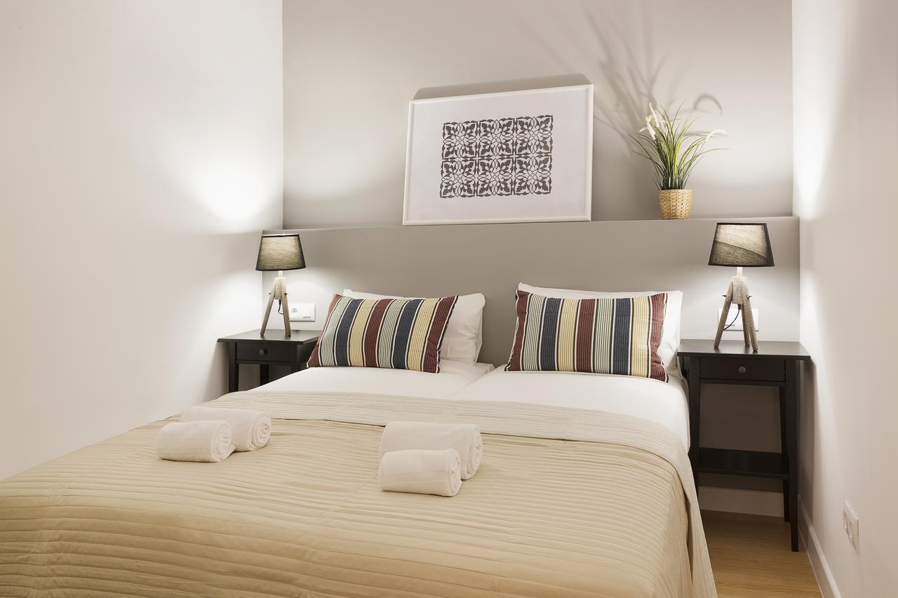 Royal Aribau Nextdoor Apartment Barcelona Exterior photo