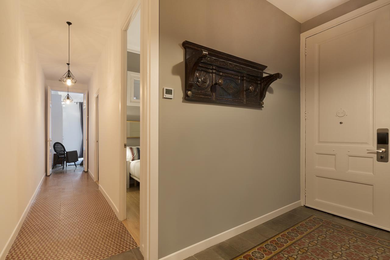 Royal Aribau Nextdoor Apartment Barcelona Exterior photo